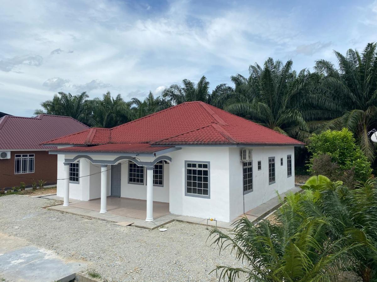 Cempaka Homestay Parit Raja Exteriér fotografie